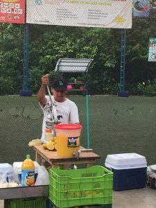 Uvita Costa Rica's farmers market orange juicer.